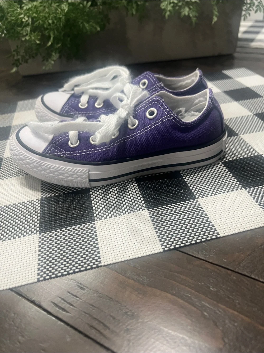 Converse inside but